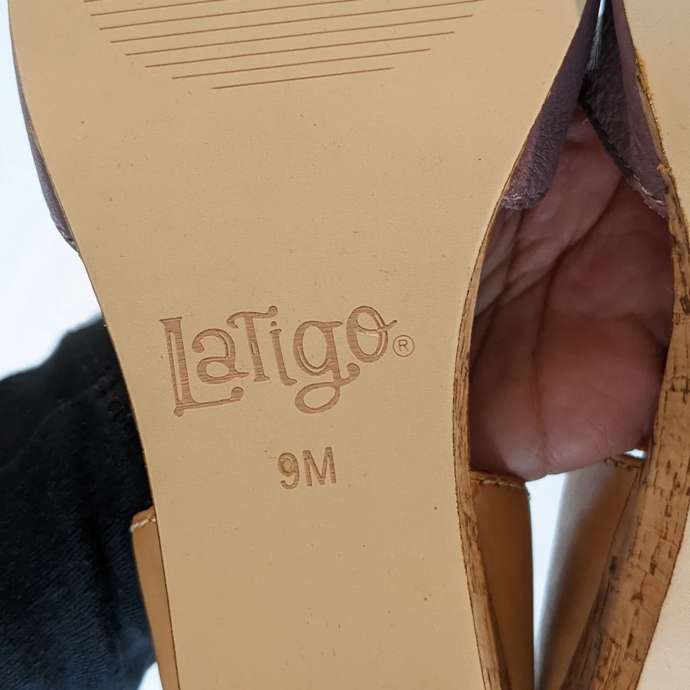 NWOT Latigo leather sandals